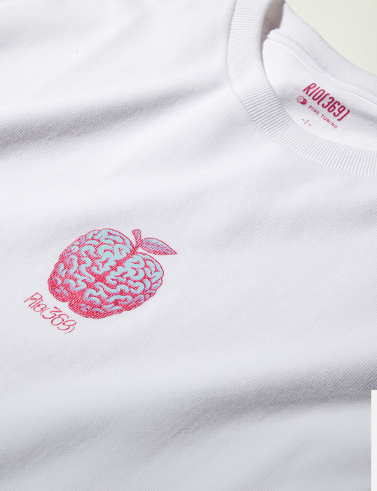 BRAIN APPLE T-SHIRTS